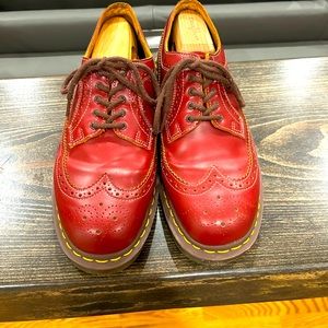 A beautiful pair of Doc Martin’s from England burgundy color.